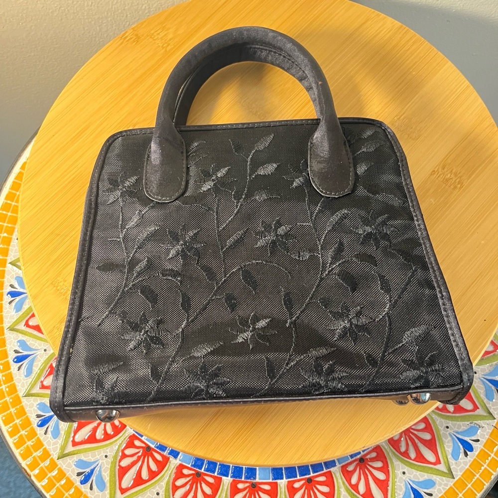 Frankie And Johnnie Black Floral Embroidery Womens Purse Handbag Prom Cocktail